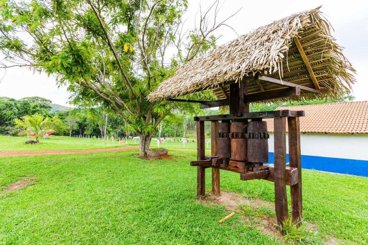 Hotel Fazenda Serra Da Irara Corumba de Goias Exterior photo